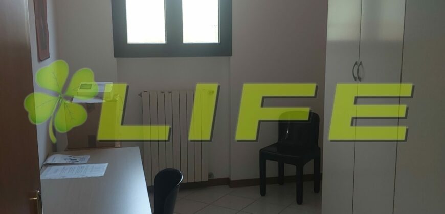 Ufficio in affitto a Caerano San Marco