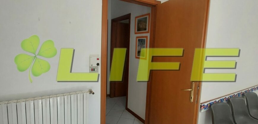 Ufficio in affitto a Caerano San Marco