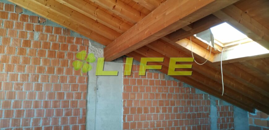 Villetta bifamiliare al grezzo in vendita ad Altivole