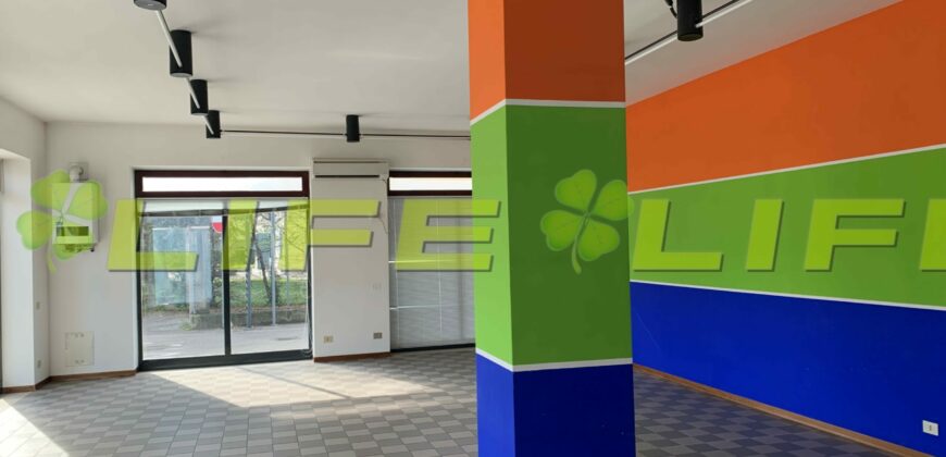 Locale commerciale in vendita a Montebelluna