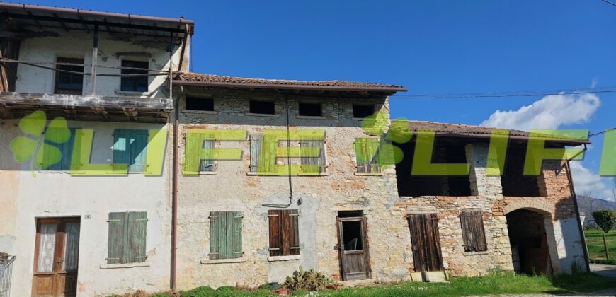 Casale in vendita a Cavaso del Tomba
