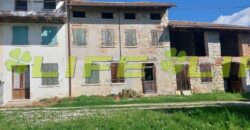 Casale con vigneto in vendita a Cavaso del Tomba