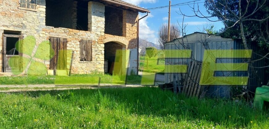 Casale in vendita a Cavaso del Tomba