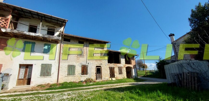 Casale in vendita a Cavaso del Tomba