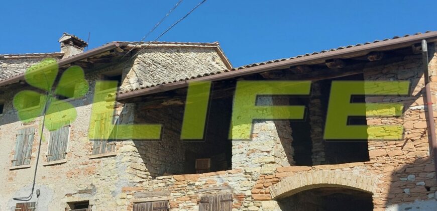 Casale in vendita a Cavaso del Tomba