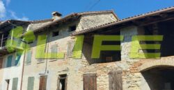 Casale con vigneto in vendita a Cavaso del Tomba