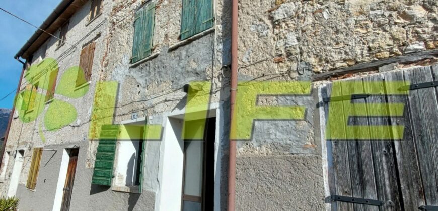 Casa di paese in vendita a Cavaso del Tomba